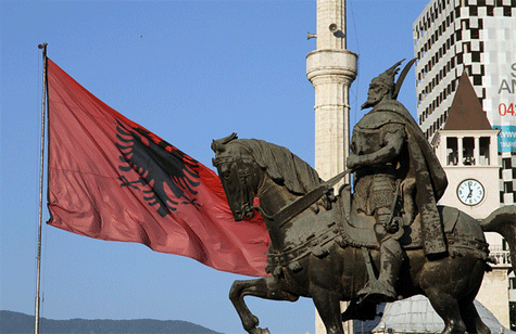 C�mo saludar y hacer las presentaciones en Albania.