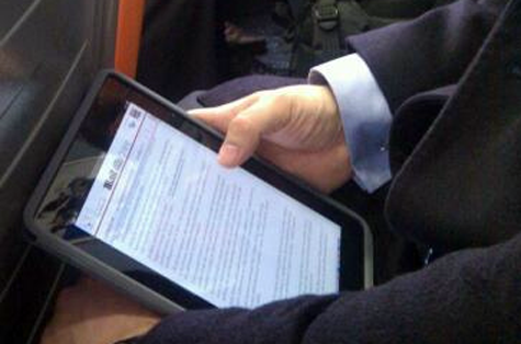 Tablet.. Leer en una tableta. Tablet.