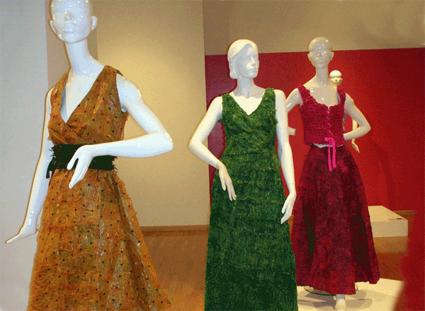 Vestuario femenino.. Colección vestuario femenino para fiesta. Vestuario femenino.