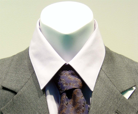 Corbata. Busto con corbata.
