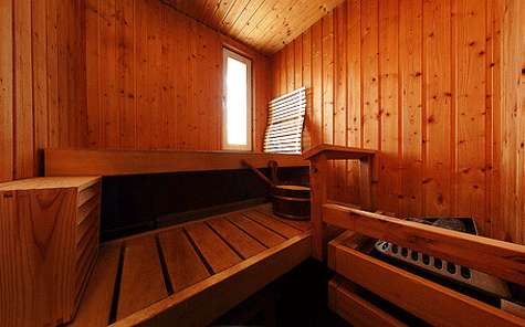 Sauna. Sauna finlandesa vacía.