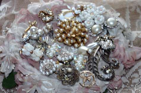 Joyas. Varios tipos de joyas.