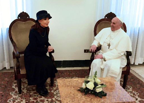 Dios invent� el protocolo, el Papa debe cumplir.