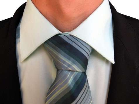 Camisa. Cuello de camisa con corbata. Camisa