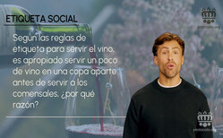 Etiqueta del vino: la razón que hay detrás de servir una copa aparte de las de la mesa