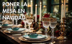 Las mesas de Navidad suele ser elegantes, llamativas y lujosas