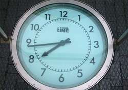 Reloj exterior.