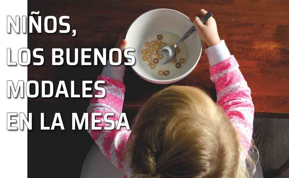 Enseñar modales en la mesa con buenos ejemplos