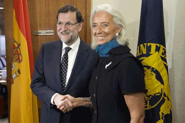 Saludo de Mariano Rajoy a Christine Lagarde.