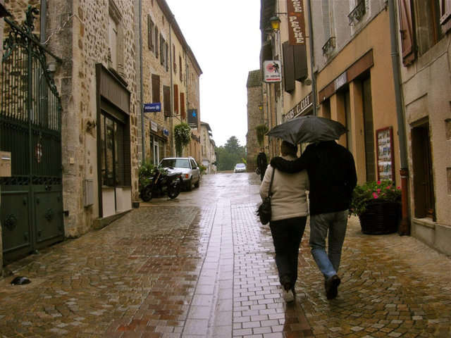 Paseo bajo la lluvia