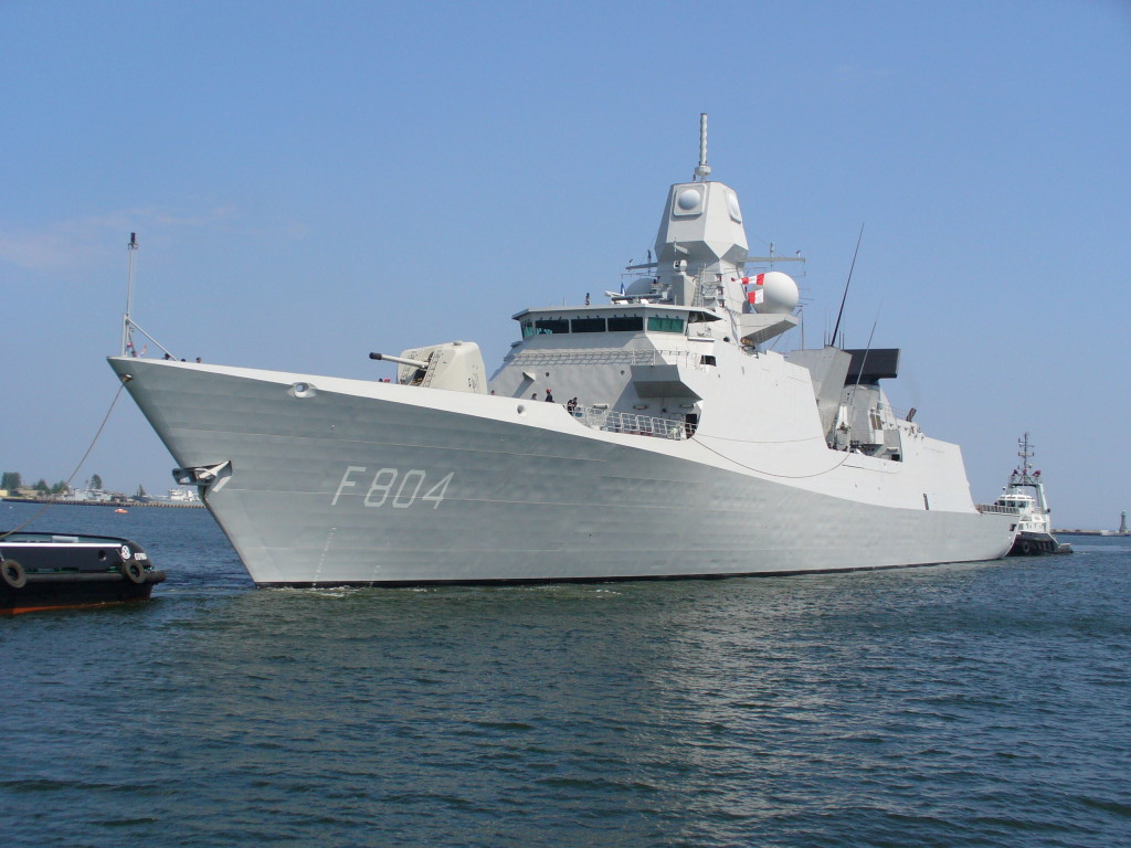 Fragata de Ruyer, de la Fuerza Naval Holamdesa - Royal Navy