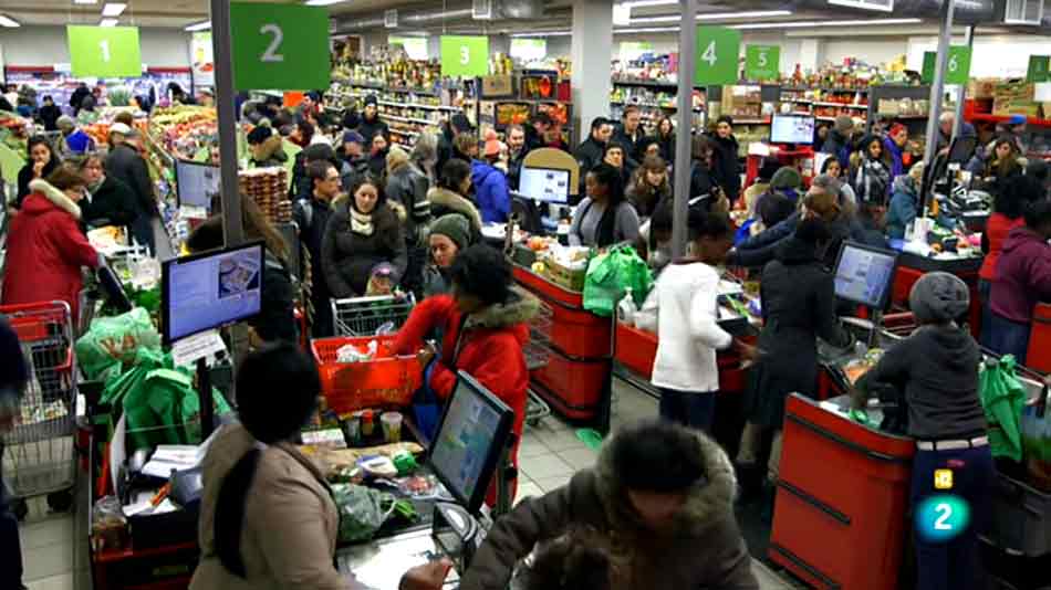 Sugerencias para guardar la cola de forma correcta. Esperar nuestro turno. Cola en un supermercado