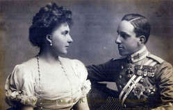 Rey Alfonso XIII y su esposa Victoria Eugenia de Battenberg