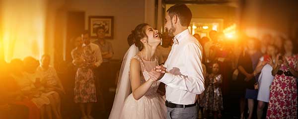 Bailes sociales. Tipos de bailes y cómo bailar algunas piezas musicales