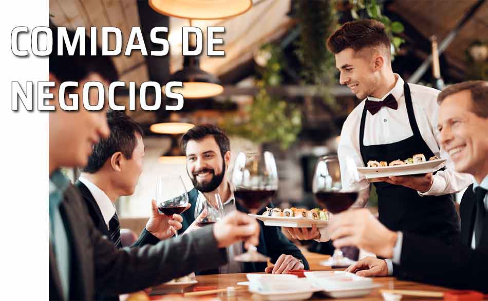 Hombres de negocios en un restaurante