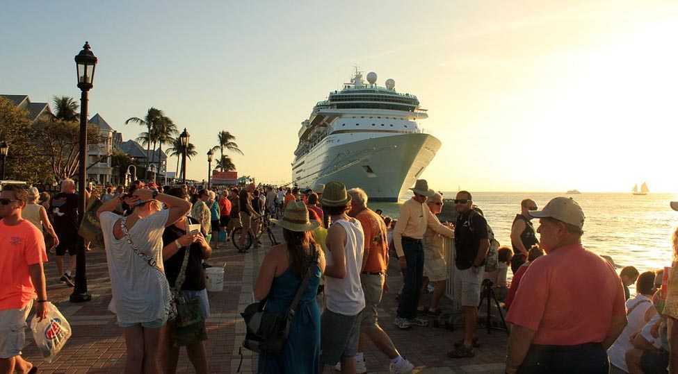 Cómo vestir apropiadamente para ir de crucero. Vacaciones de crucero