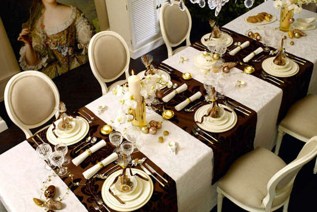 Mesa Fin de Año en blanco, dorado y negro