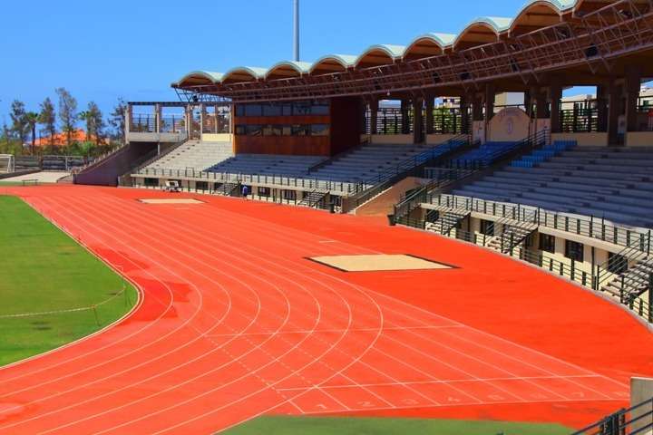 Tribuna estadio de atletismo