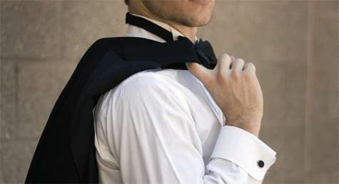 Hombre de smoking.