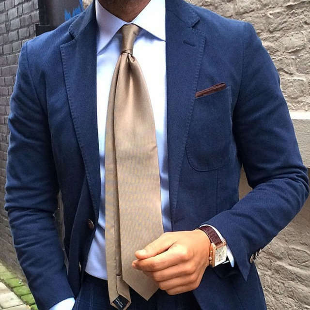 Corbata. Vestir de corbata.