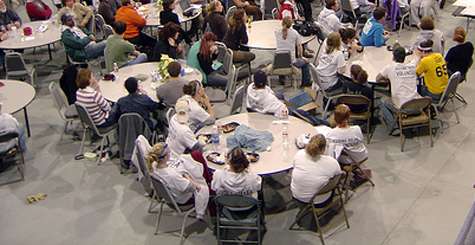 Reunion. Grupo de personas reunidas.