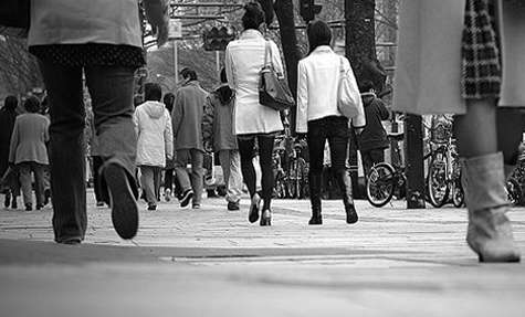Calle. Paseo por la calle.