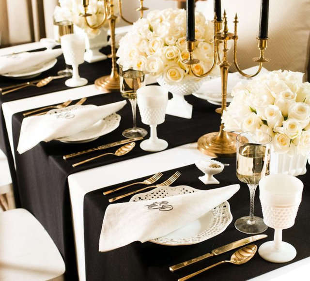 Mesa elegante de banquete