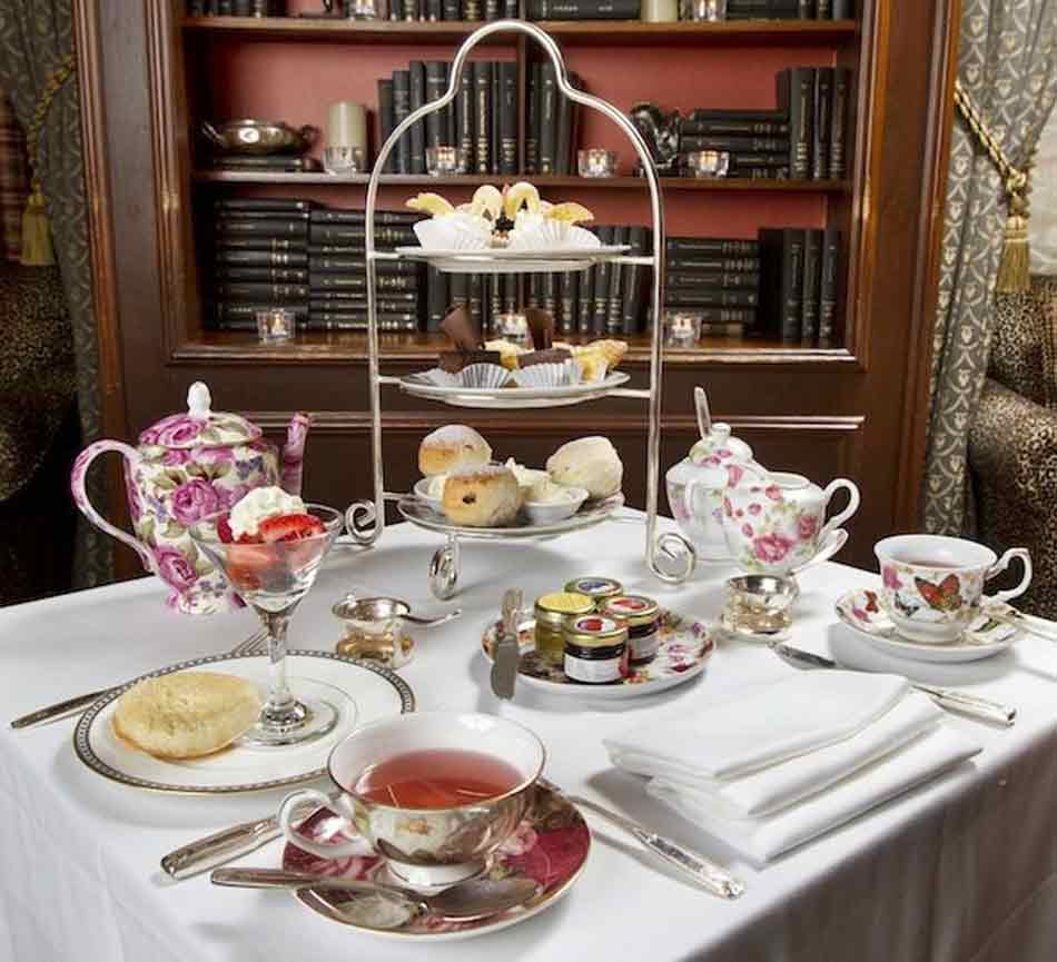 Накрыть стол для чаепития. Afternoon Tea: традиционное английское чаепитие. Сервировка стола для чаепития. Красивая сервировка стола. Сервировка чайного столастола.