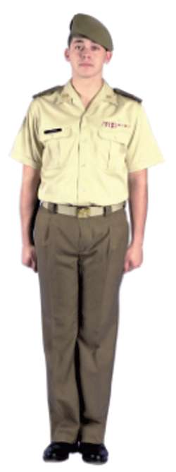 Uniforme diario. Hombre.
