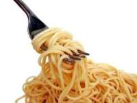 Tenedor con espaguetis.