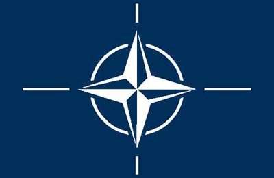Colocación banderas. Uso internacional. Disposición de banderas: país visitante, país anfitrión.