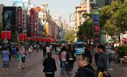 Plaza del metreo de East Nanjing Road. China.