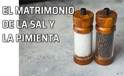 Salero y pimentero de madera