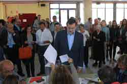 Marketing político, Cómo ganar unas elecciones. Mariano Rajoy vota en unas elecciones