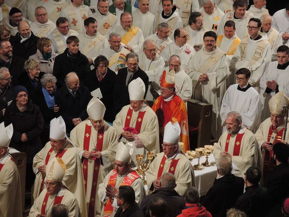 Ceremonia religiosa - Tratamientos eclesiásticos